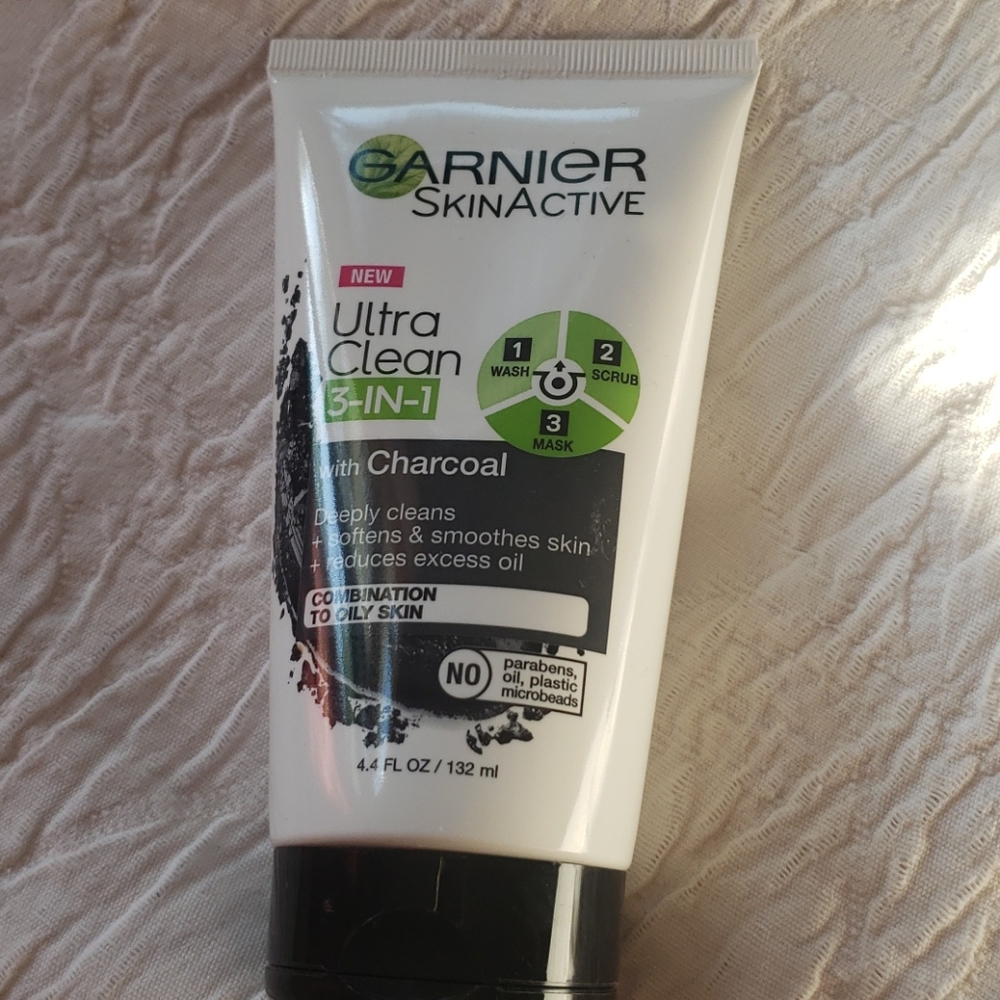 💆Garnier Skin Active ultra clean 3 in 1 face mask